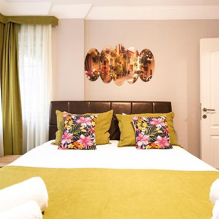 Sirena'S Suites Istanbul Exterior photo